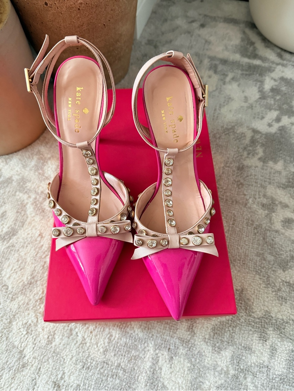 Kate Spade Pink Lydia bow Patent T-Strap Pointed Toe Heels - Picture 2 of 5